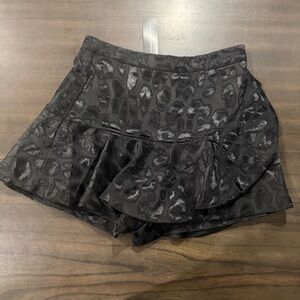 Elegant Black Leopard Print Women's Skorts